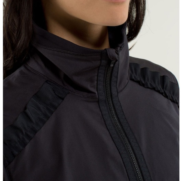 Lululemon Run: Bandit Jacket *Reflective Black - Picture 1 of 14